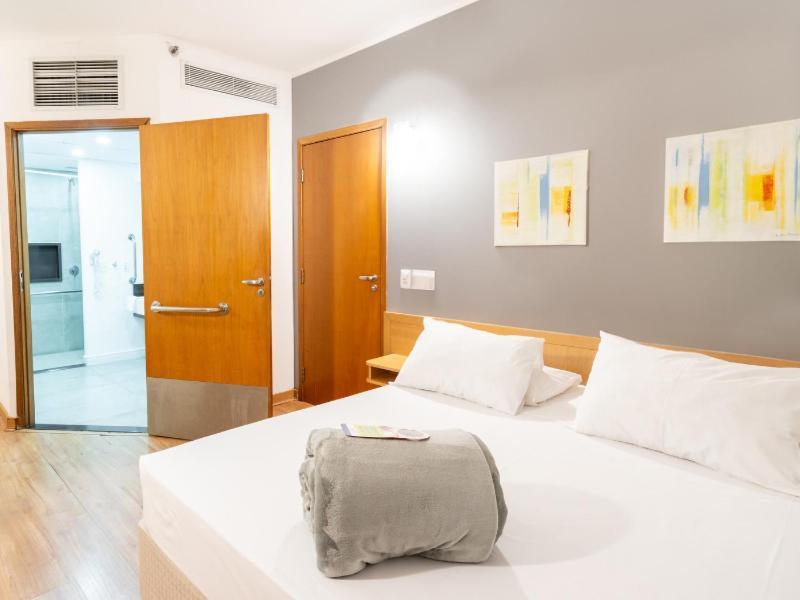 Mega Polo Hotel 3*